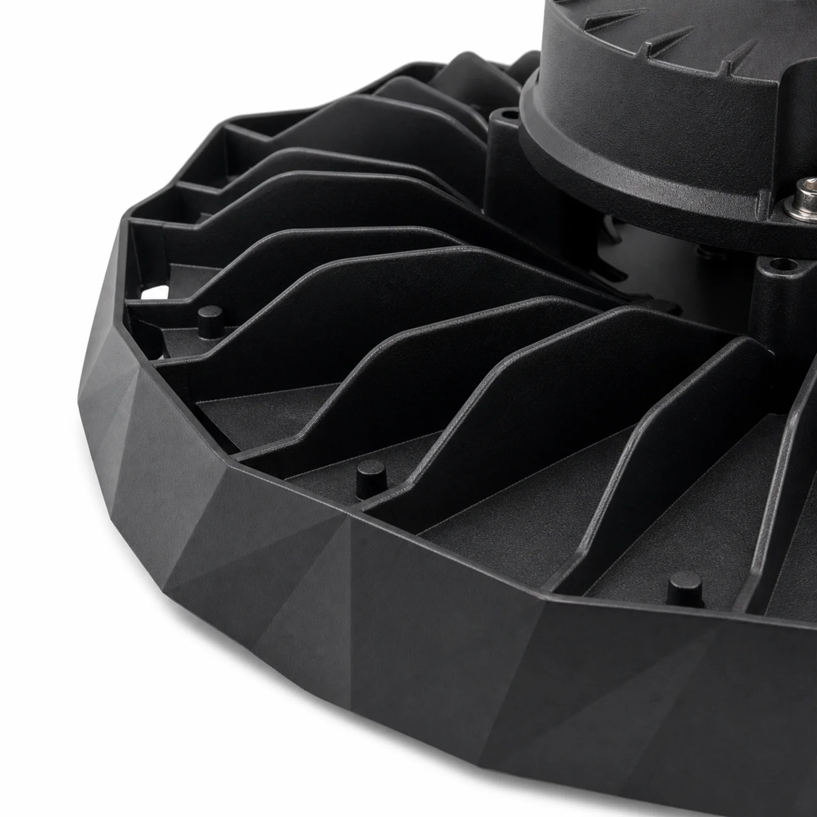 TITAN 102 UFO high bay white background cooling fin detail